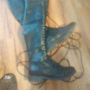 Forsale again,Great deal lace up Boots